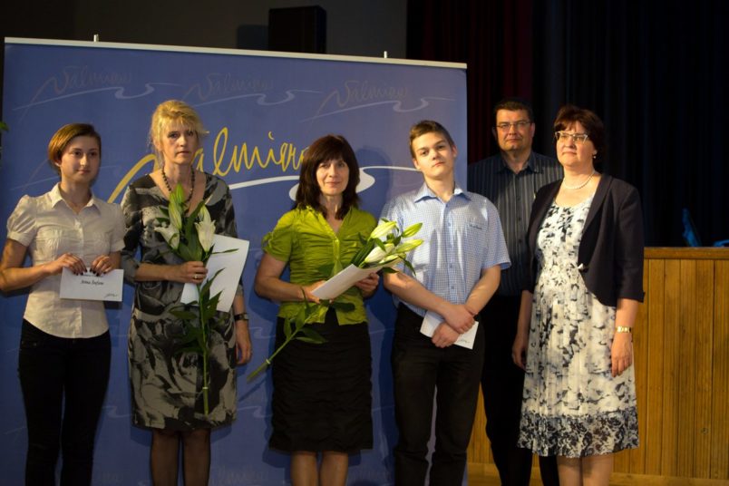 Valmieras izcilāko skolēnu un viņu pedagogu godināšanas pasākums. Sveicam Arīnu Štefani un skolotāju Inu Moli, Dāvi Barisu un skolotāju Zigrīdu Jozepu