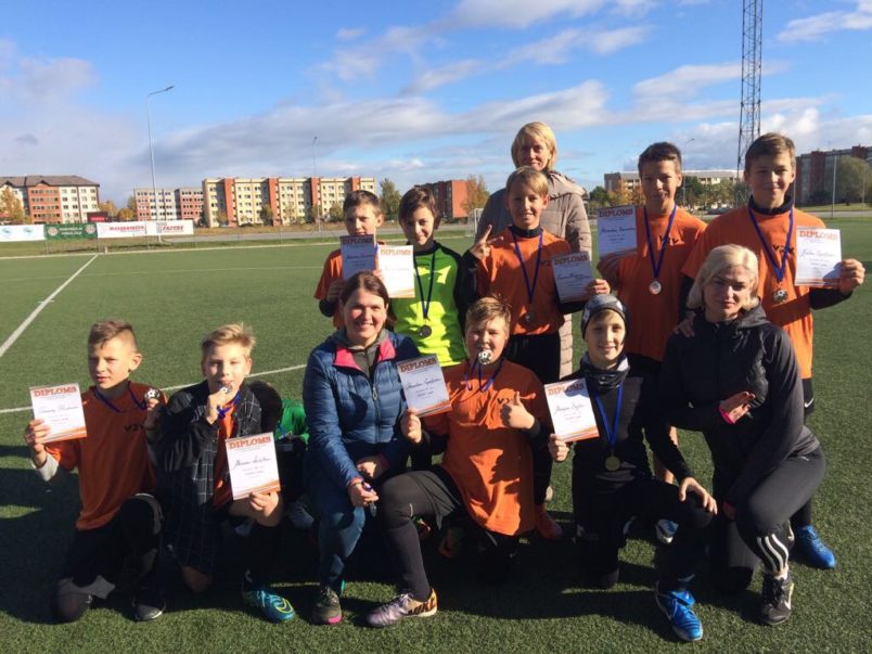 Apsveicam futbola komandu ar iegūto 2.vietu