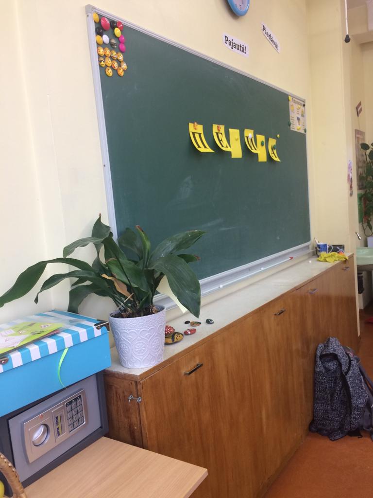 „BRĪNUMLAUKS”- spēle par profesijām!