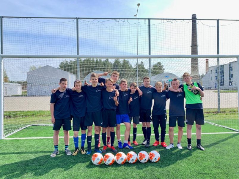 Sveicam skolas futbolistus ar uzvaru! Malači