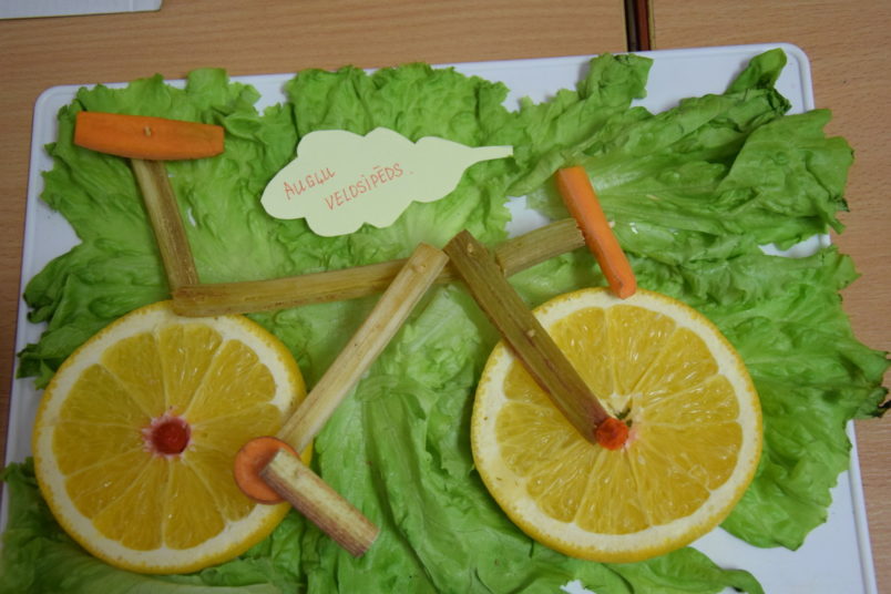 Sākumskolas priekšmetu nedēļa  – PROJEKTS  Miķeļdienas izstāde “Rudens fantāzijas”