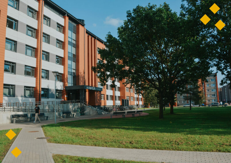 Par dienesta viesnīcu